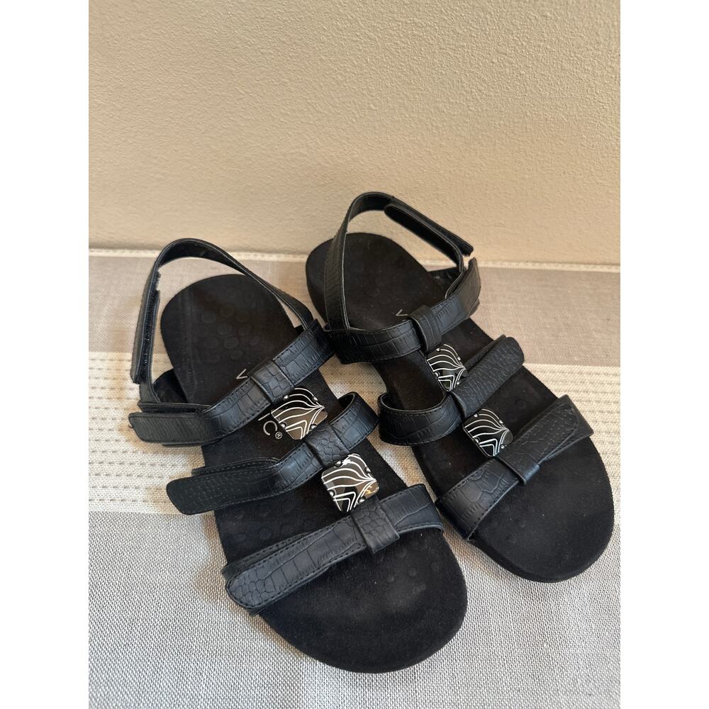 Vionic Women's Amber Adjustable Sandal in Black Size 8